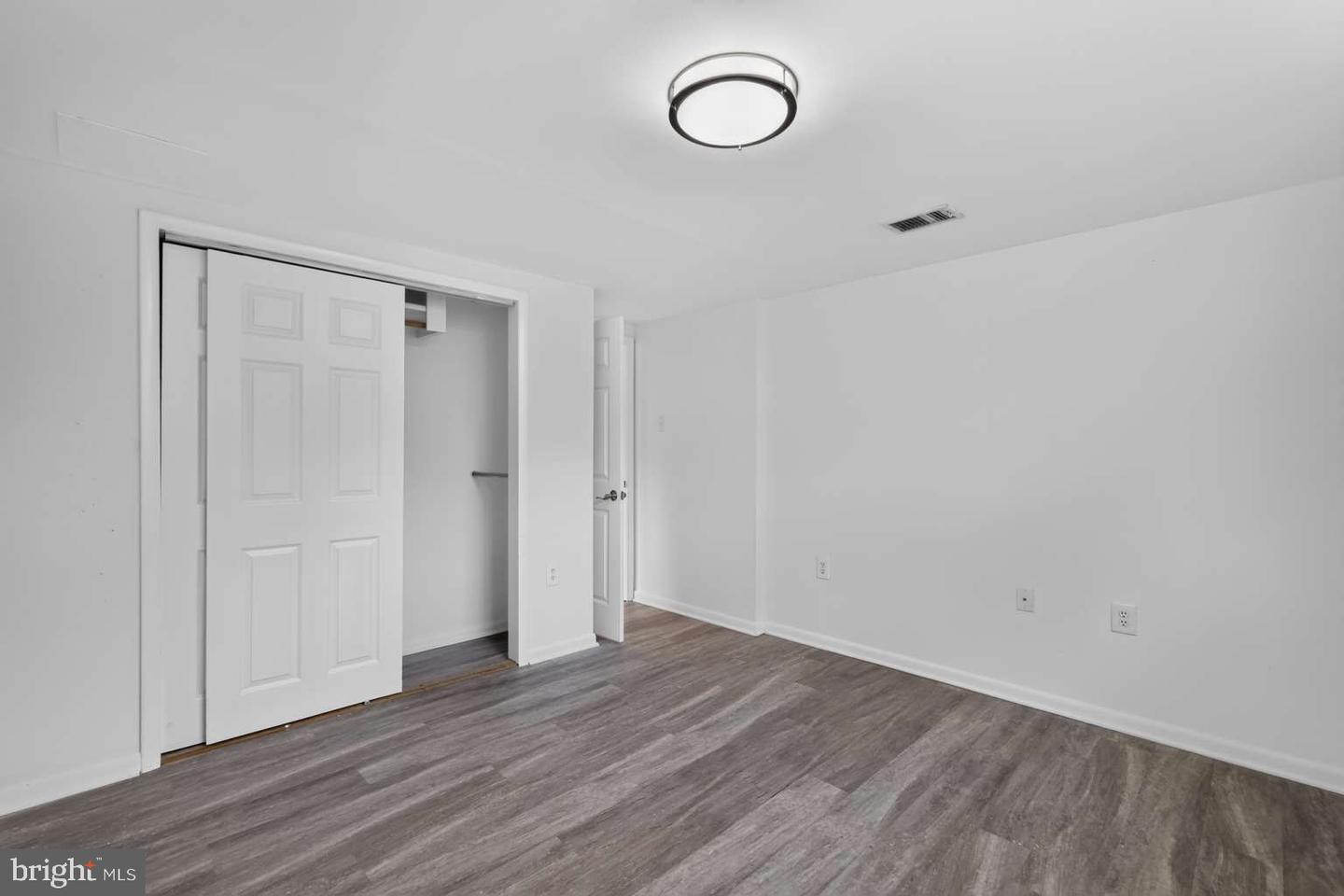 7608 Devries Dr Property Photo 20