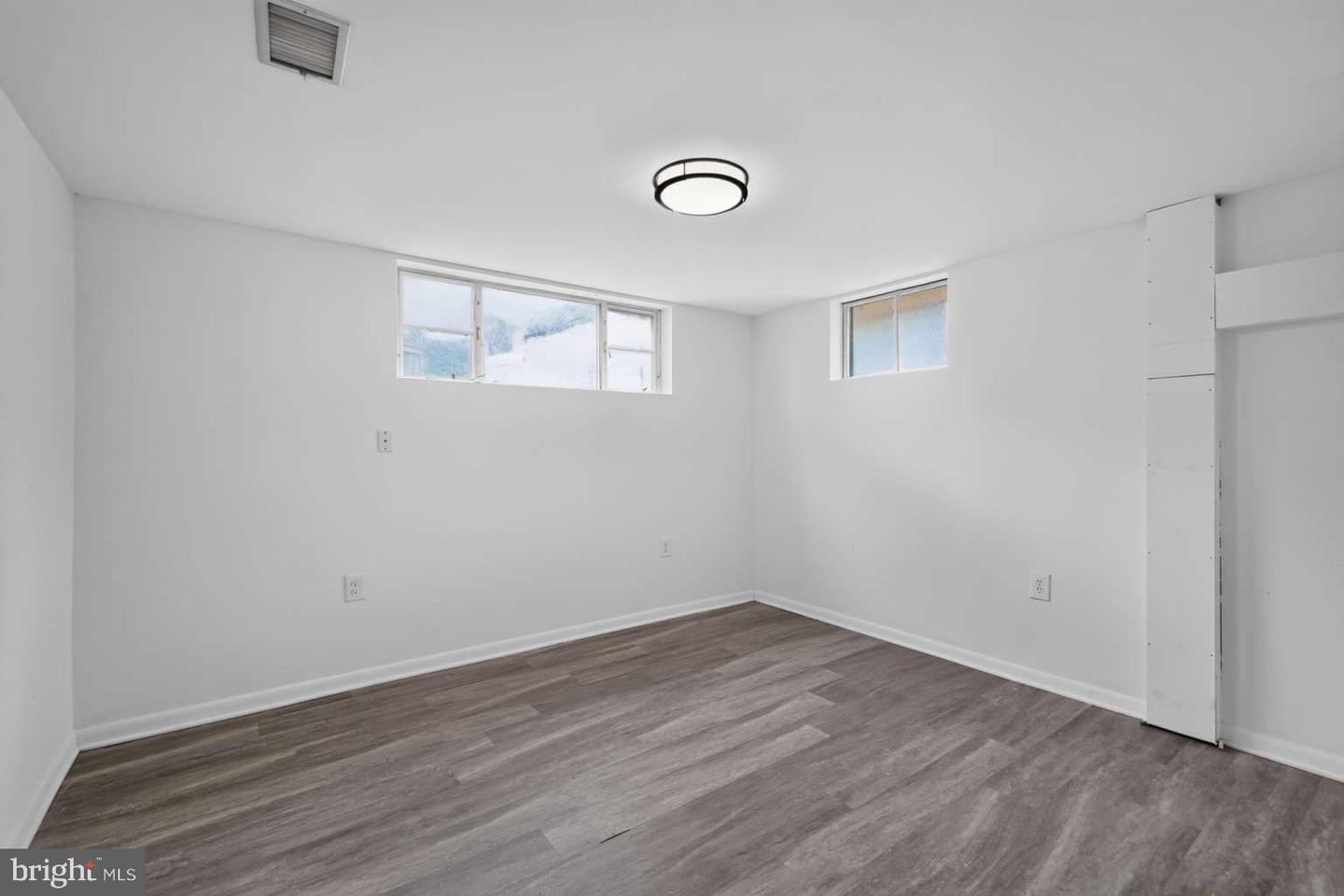 7608 Devries Dr Property Photo 21