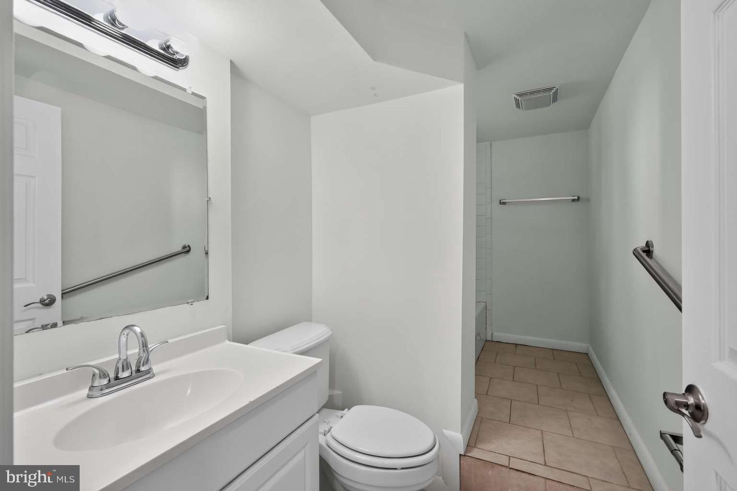 7608 Devries Dr Property Photo 22