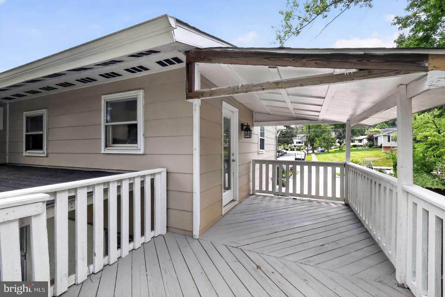 7608 Devries Dr Property Photo 27
