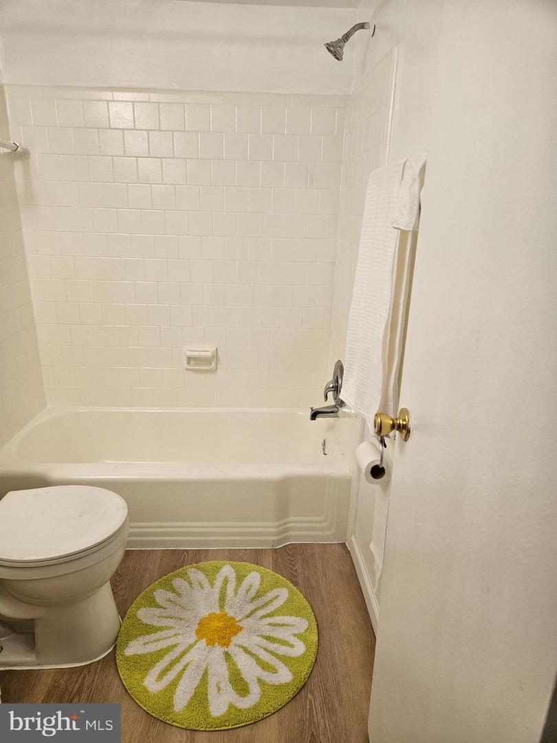 4343 Americana Dr #102 Property Photo 11