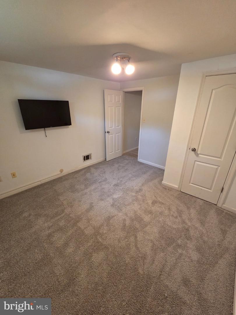 12501 Cross Country Ln Property Photo 17