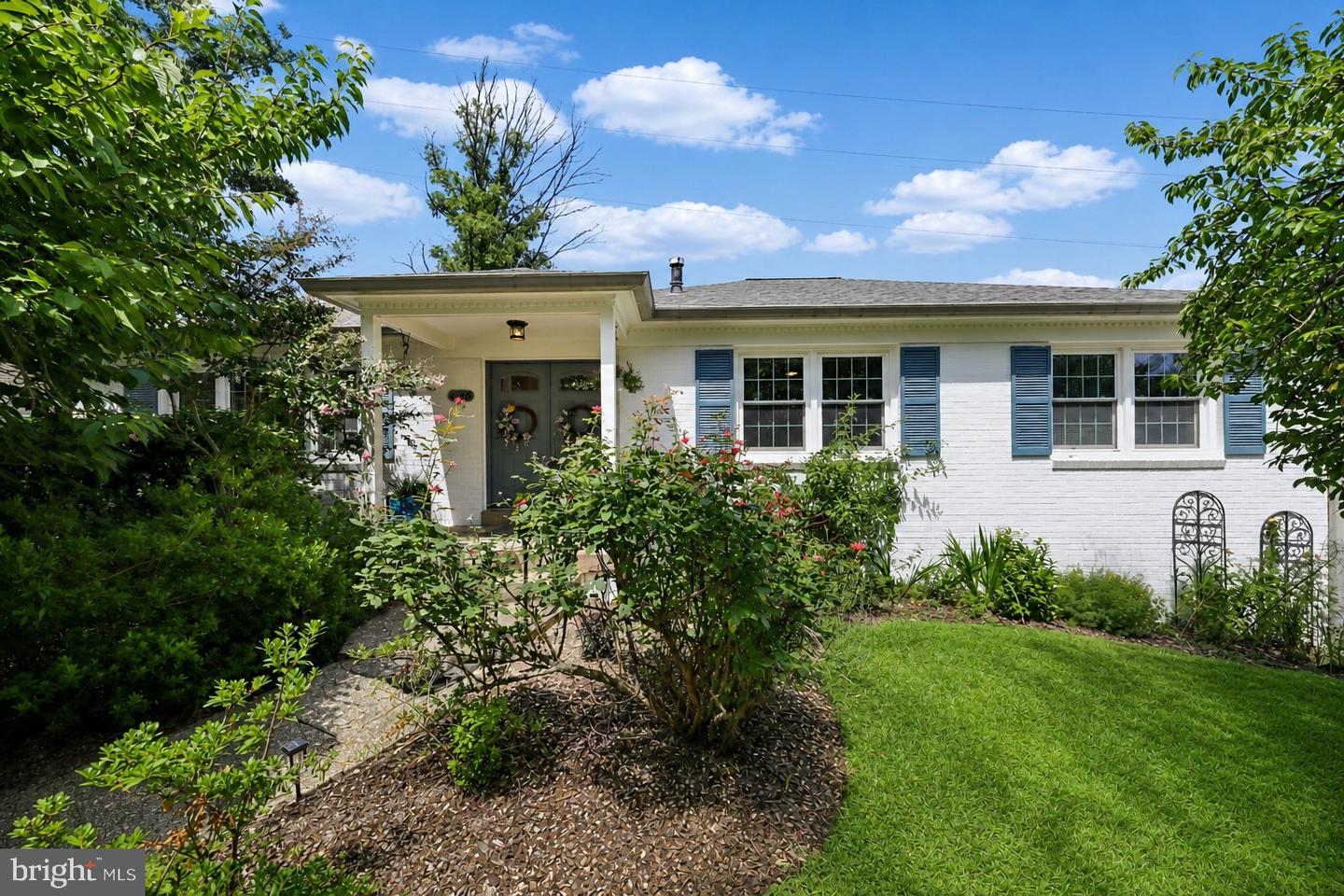 6126 Redwood Ln Property Photo 1