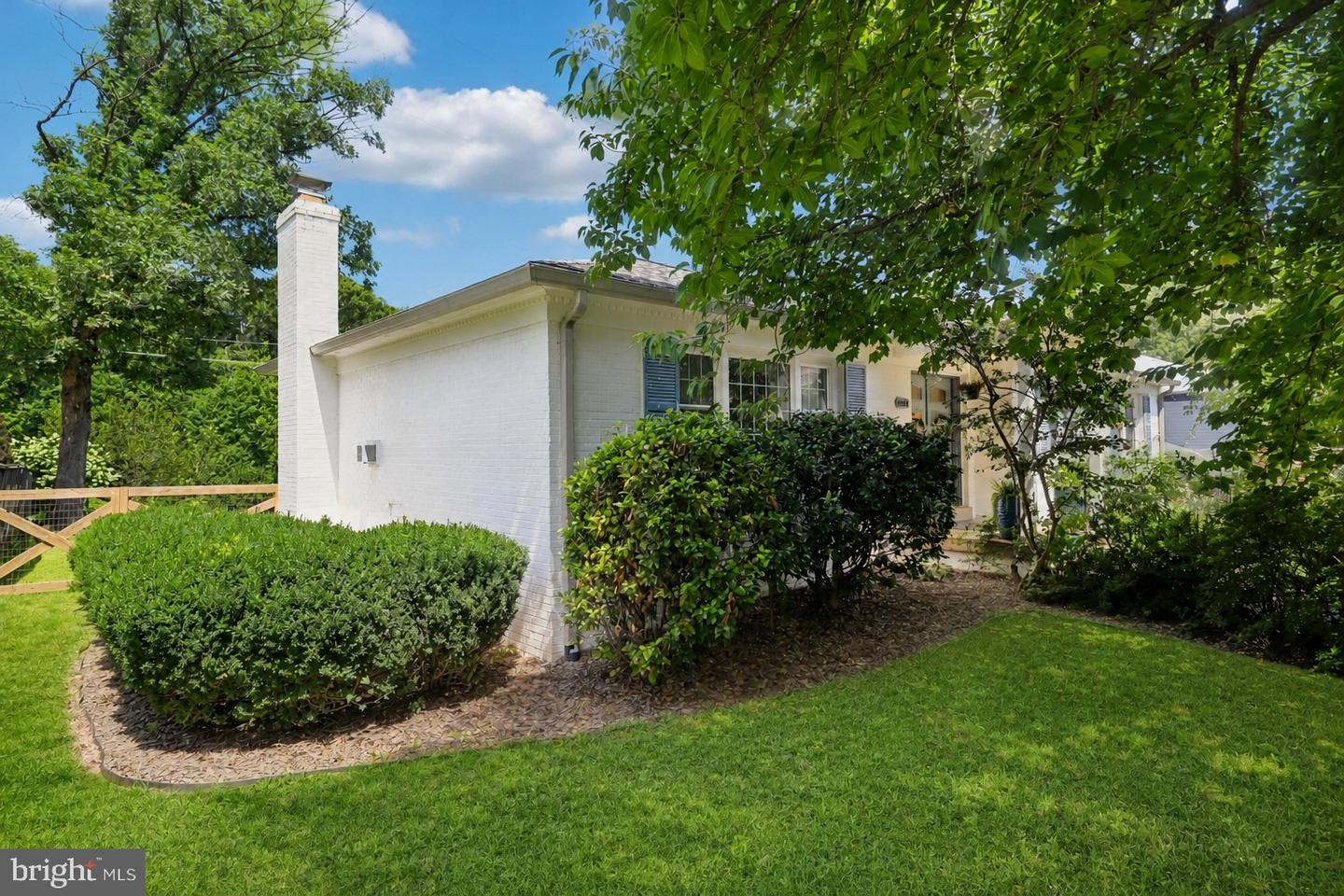 6126 Redwood Ln Property Photo 5