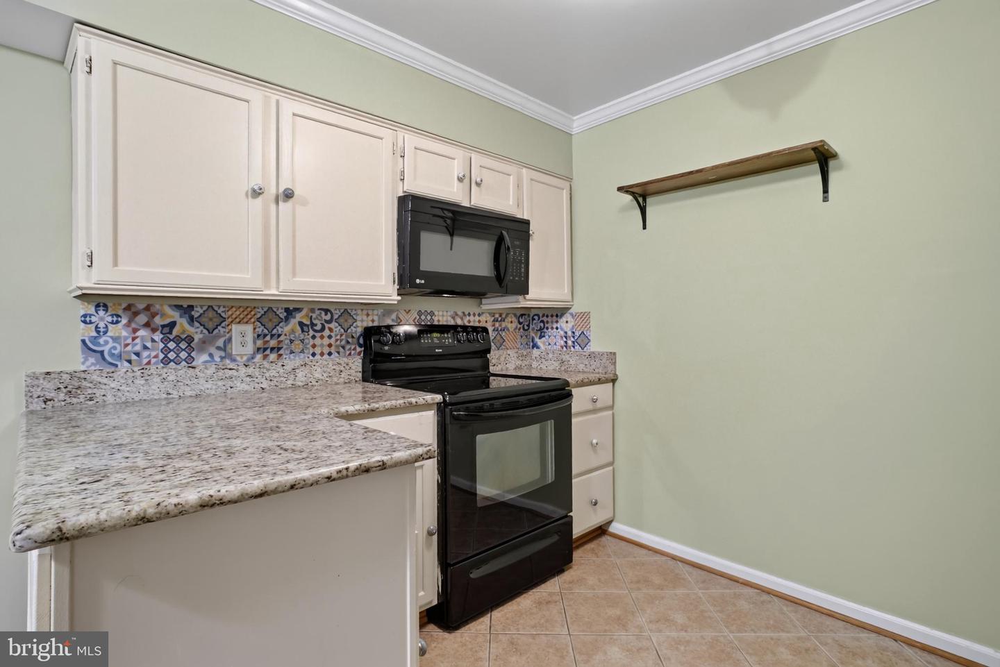 7332 Tavenner Ln #1a Property Photo 10