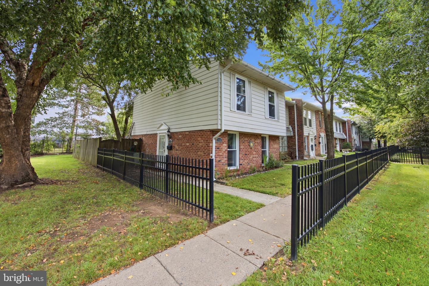 2108 Ferguson Pl Property Photo 3