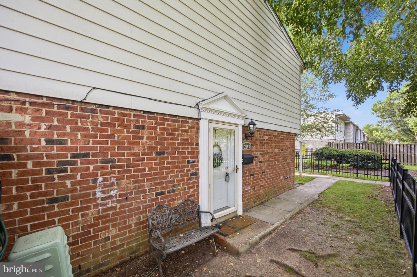 2108 Ferguson Pl Property Photo 4