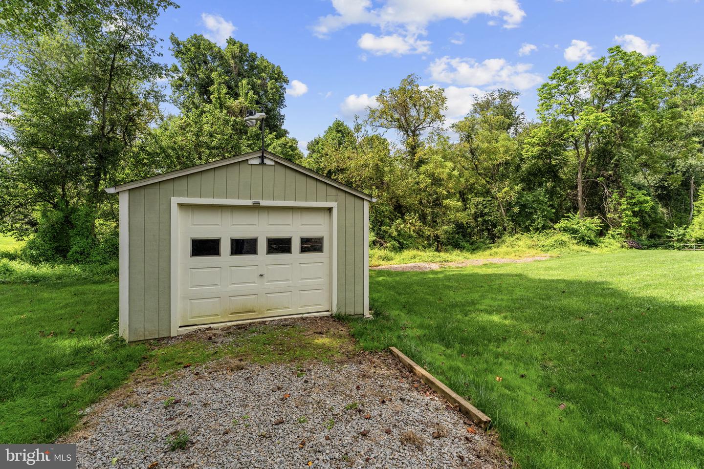 6102 Queens Brigade Ct Property Photo 7