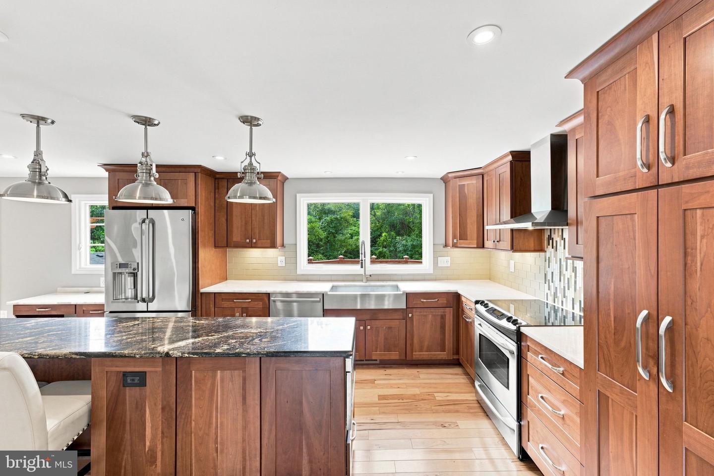 6102 Queens Brigade Ct Property Photo 19