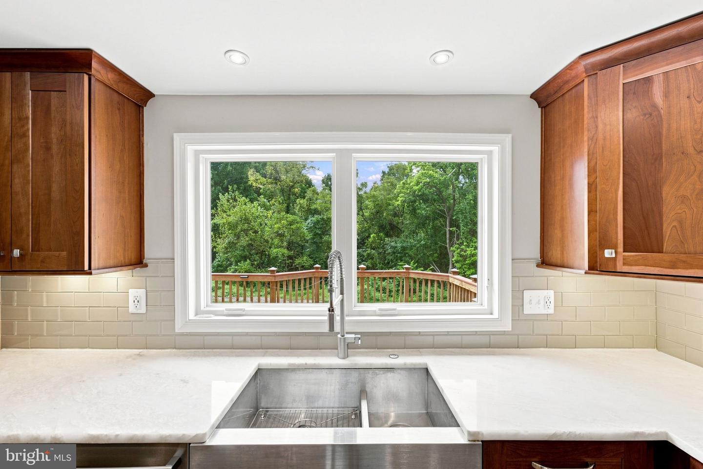 6102 Queens Brigade Ct Property Photo 22