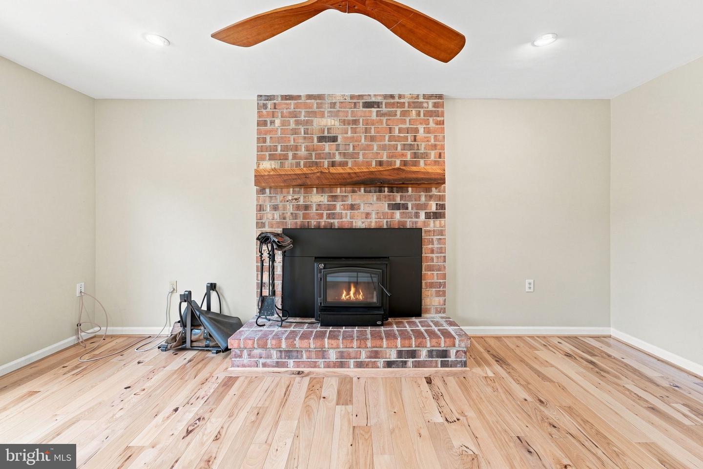 6102 Queens Brigade Ct Property Photo 27