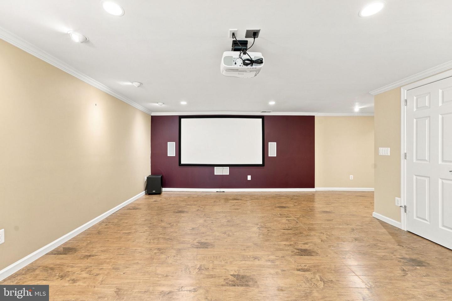 6102 Queens Brigade Ct Property Photo 54