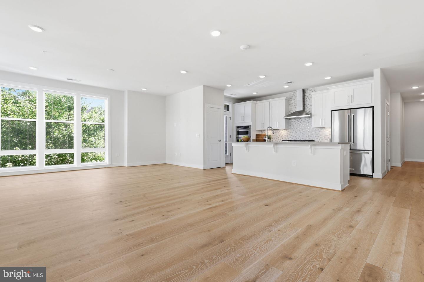 11200 Reston Station Blvd #205 Property Photo 2