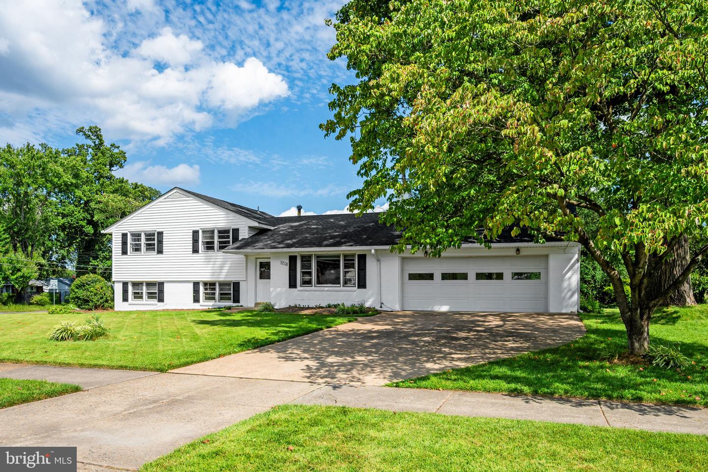 5214 Heming Ave Property Photo 4