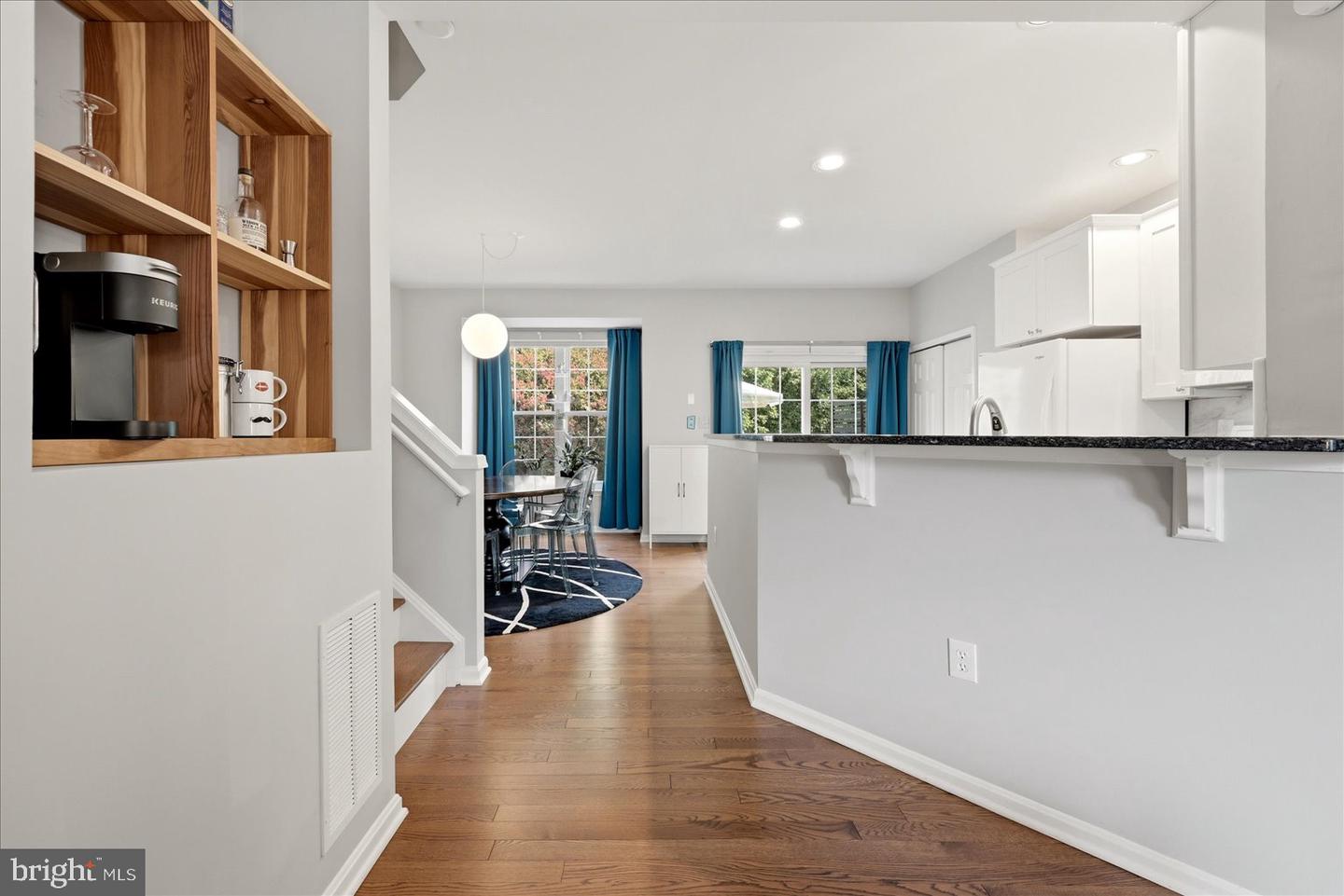 6389 Saint Timothys Ln Property Photo 10