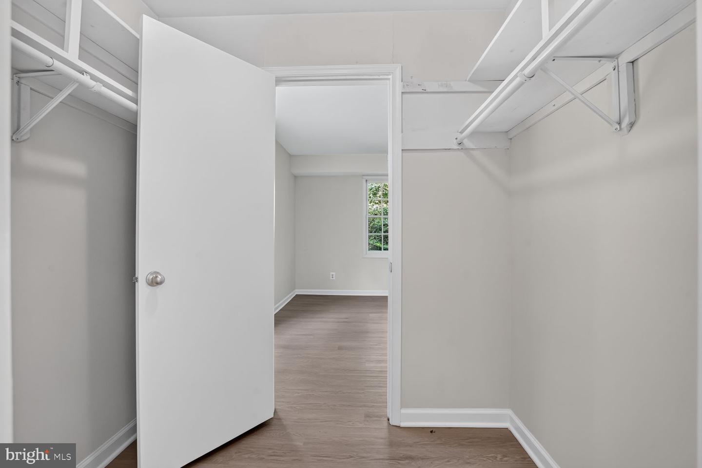5905 Bayshire Rd #k Property Photo 14