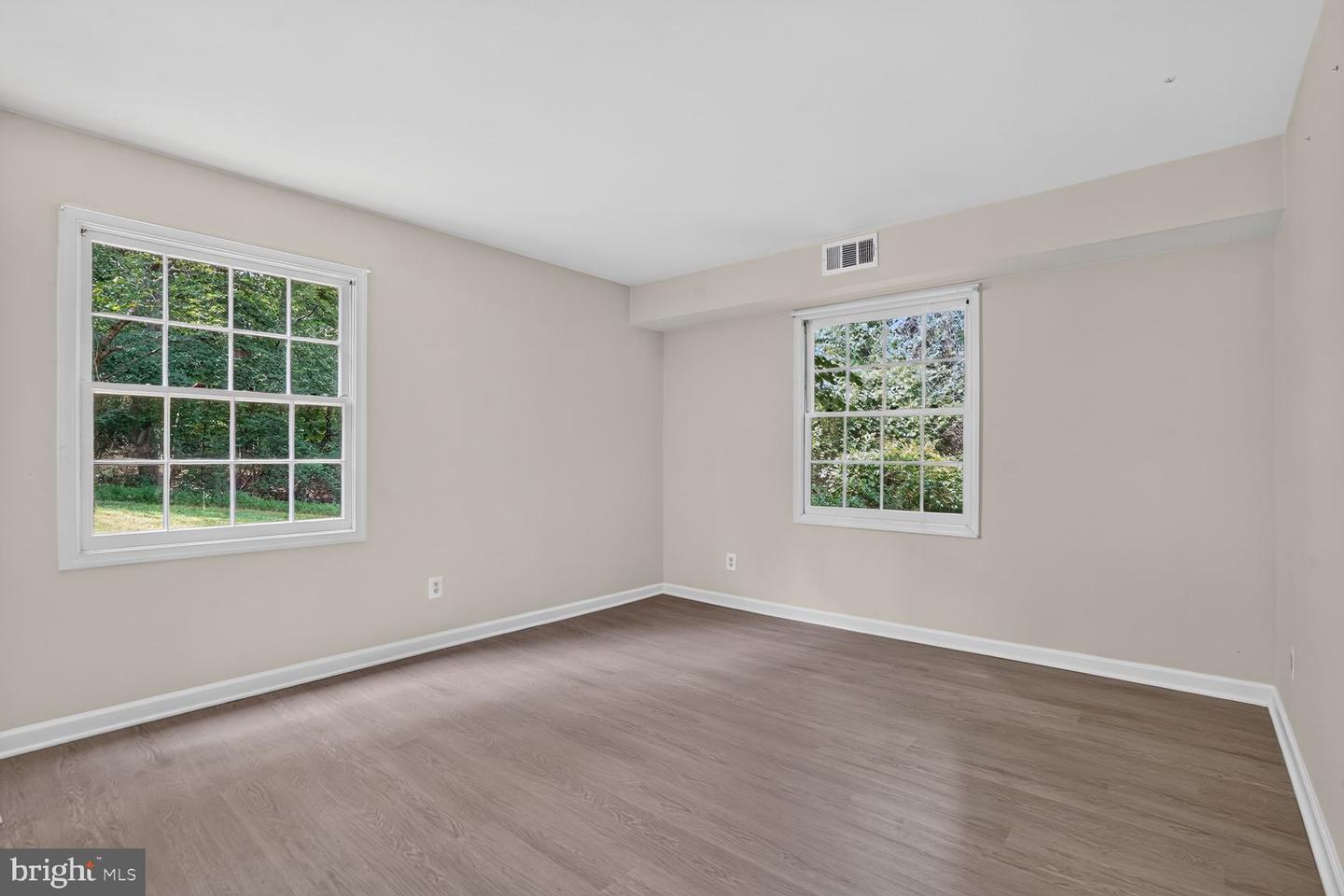 5905 Bayshire Rd #k Property Photo 17