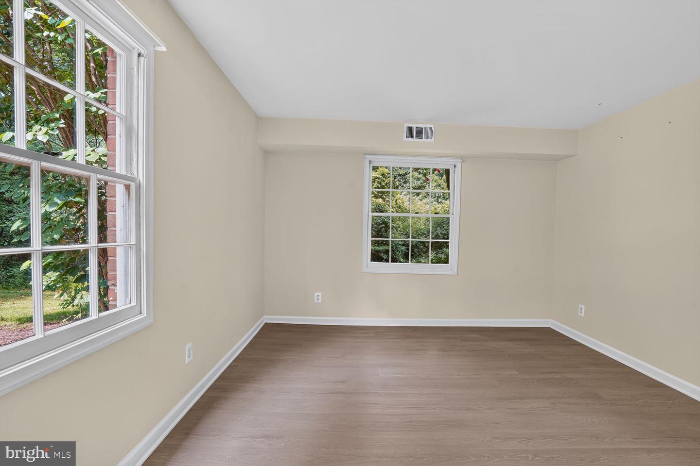 5905 Bayshire Rd #k Property Photo 18
