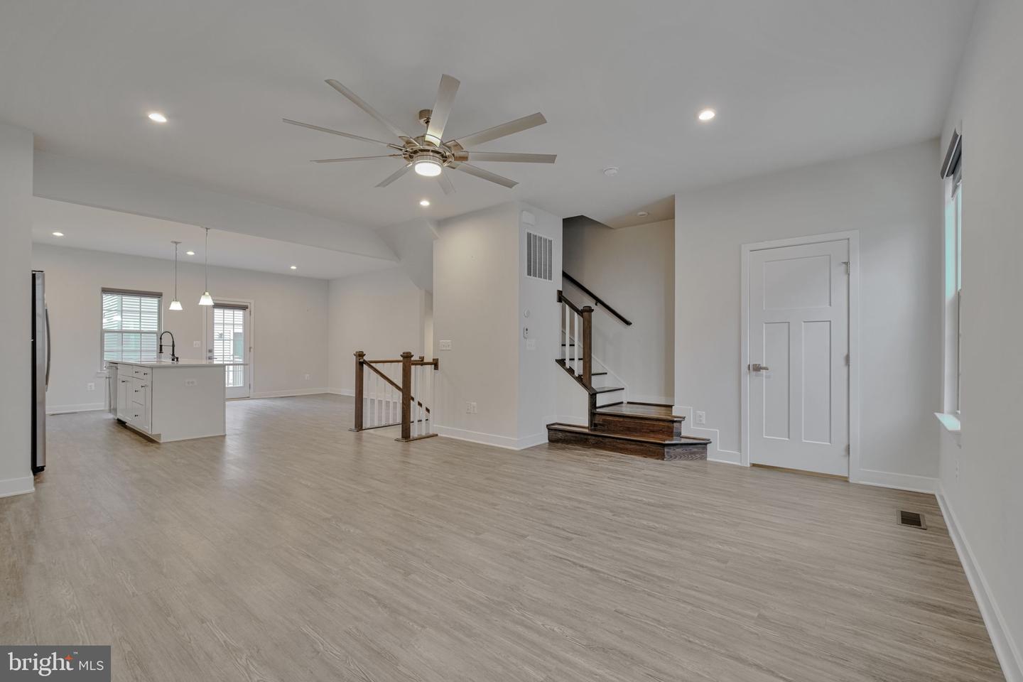 7849 Francis Dickens Ln Property Photo 4