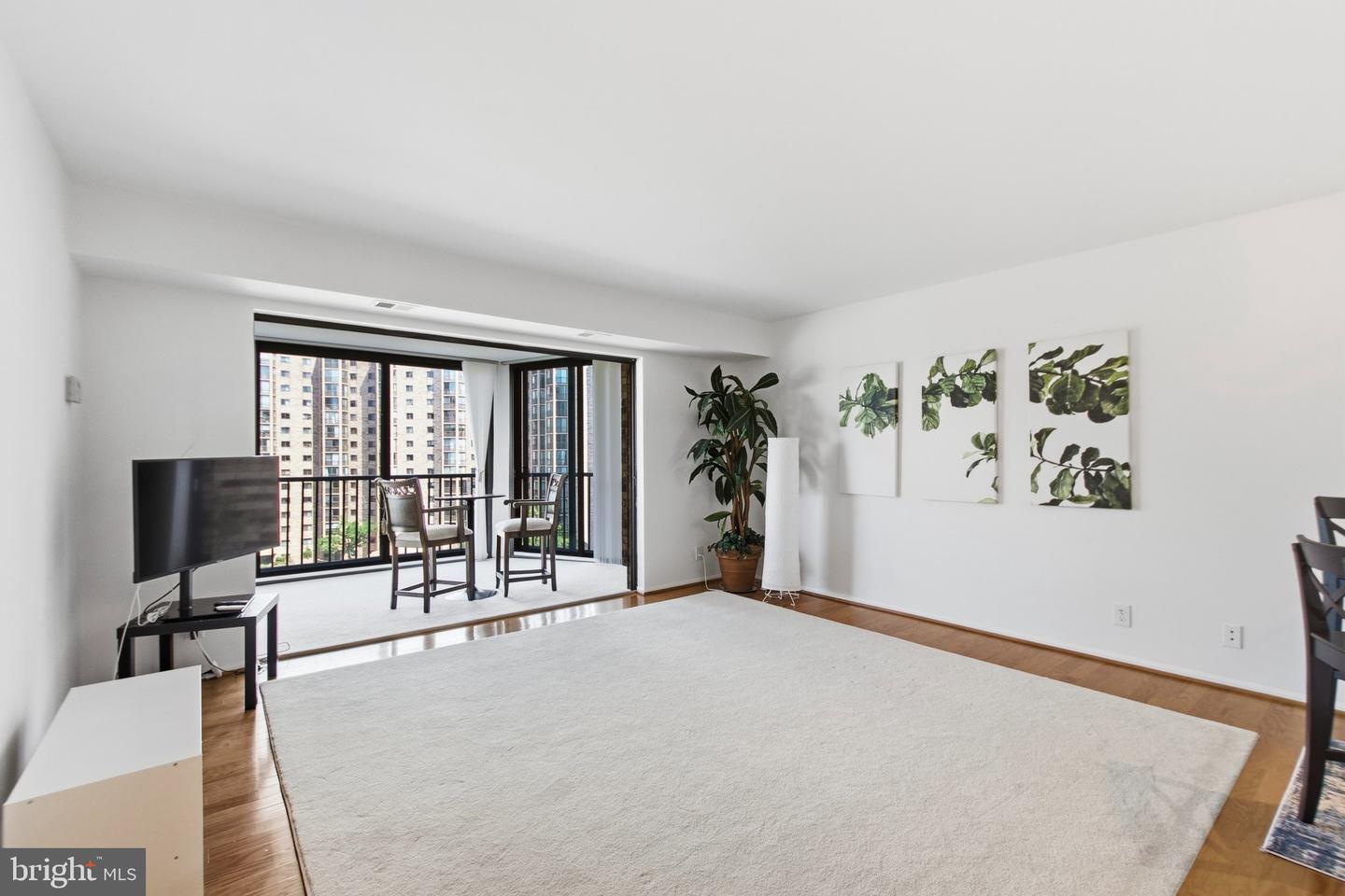 5904 Mount Eagle Dr #817 Property Photo 22