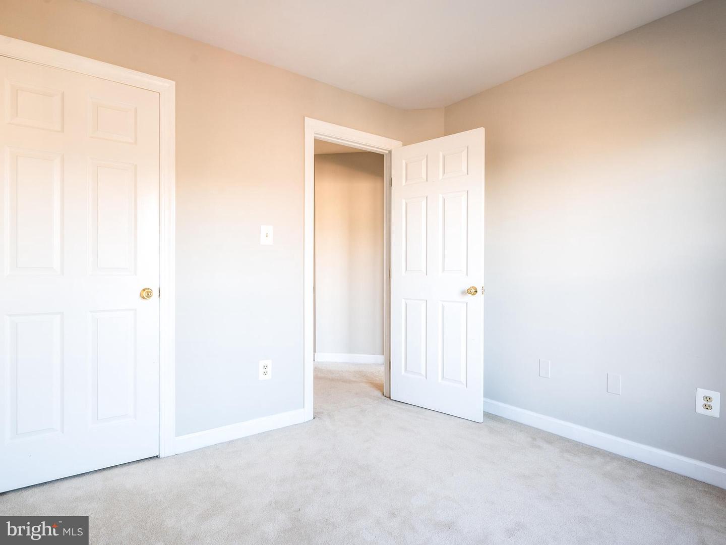 2155 Wolftrap Ct Property Photo 29