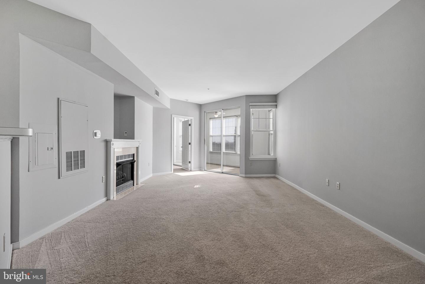 1625 International Dr #321 Property Photo 5