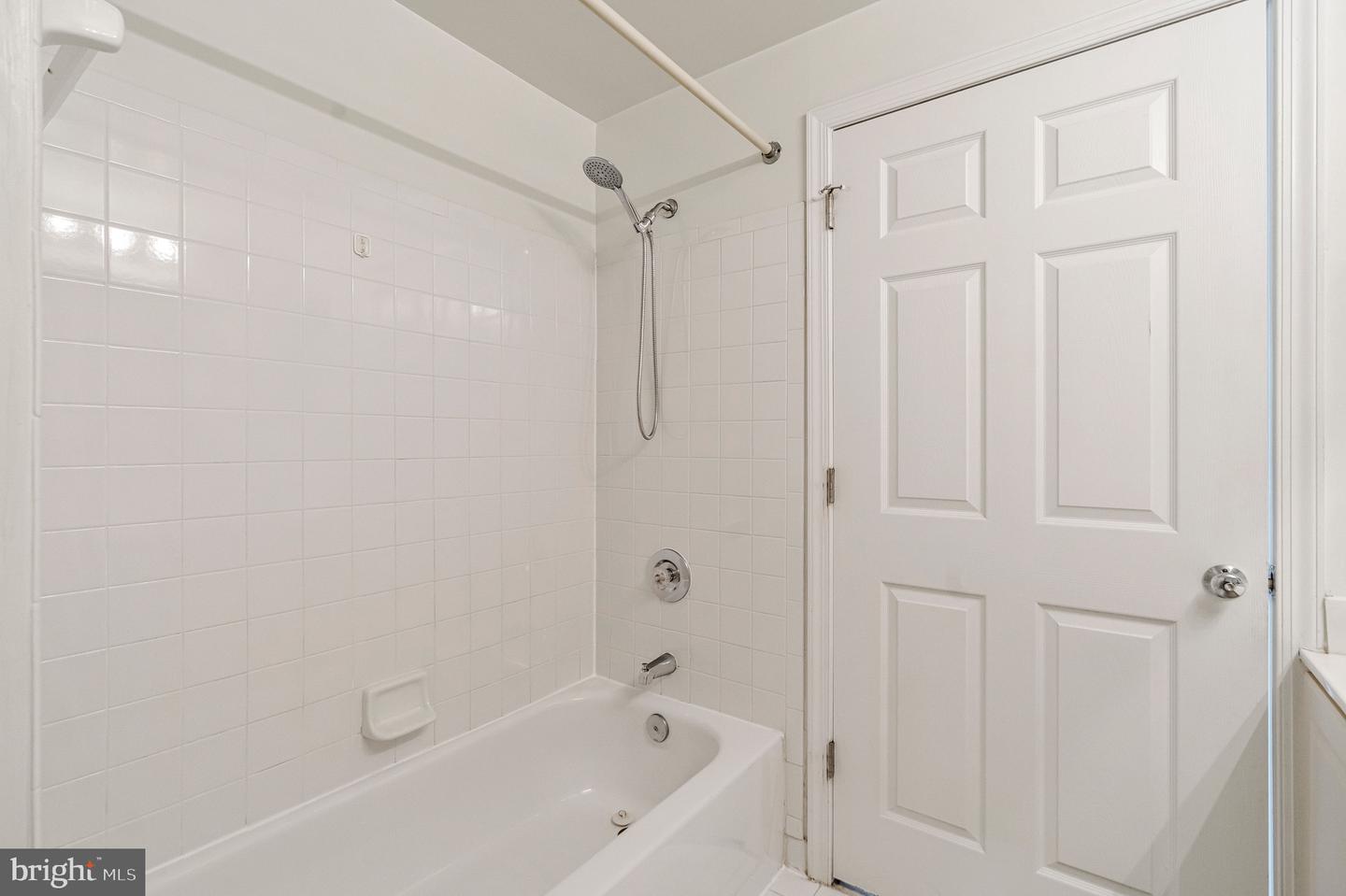 1625 International Dr #321 Property Photo 16