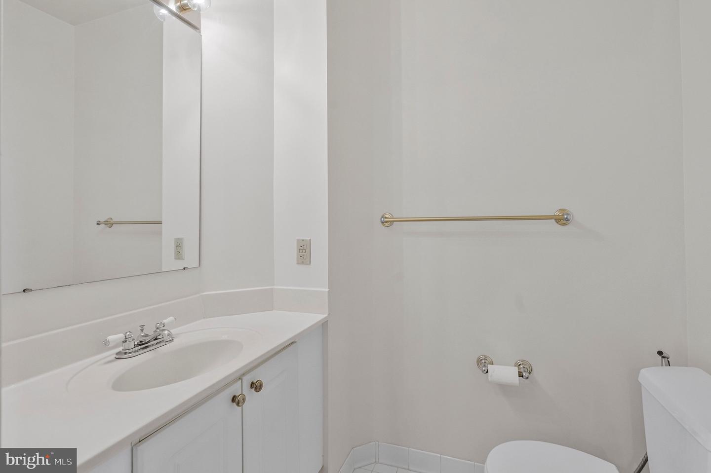 1625 International Dr #321 Property Photo 21