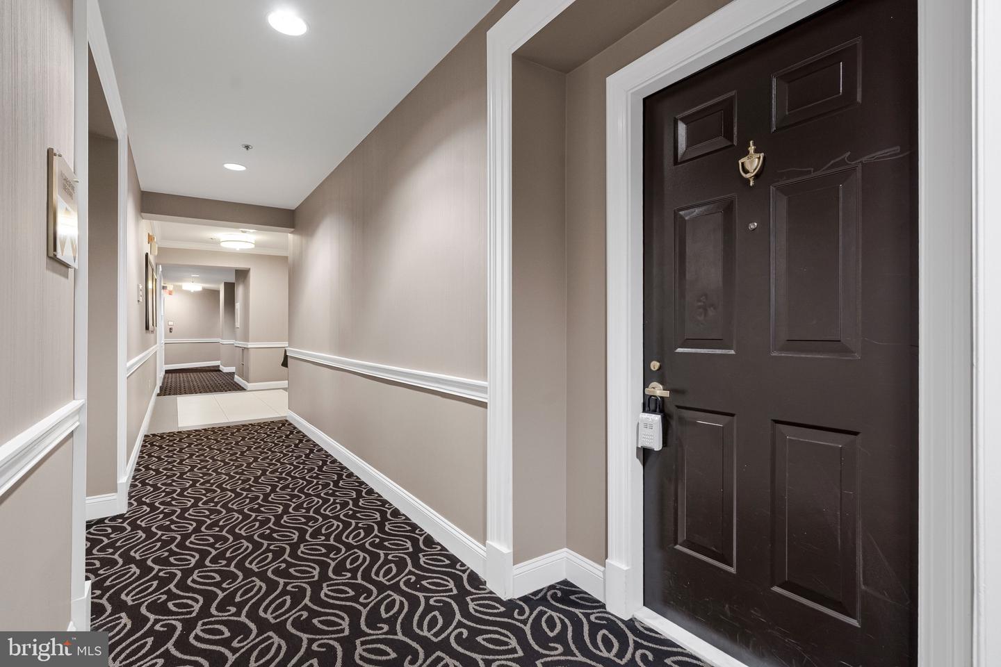1625 International Dr #321 Property Photo 23