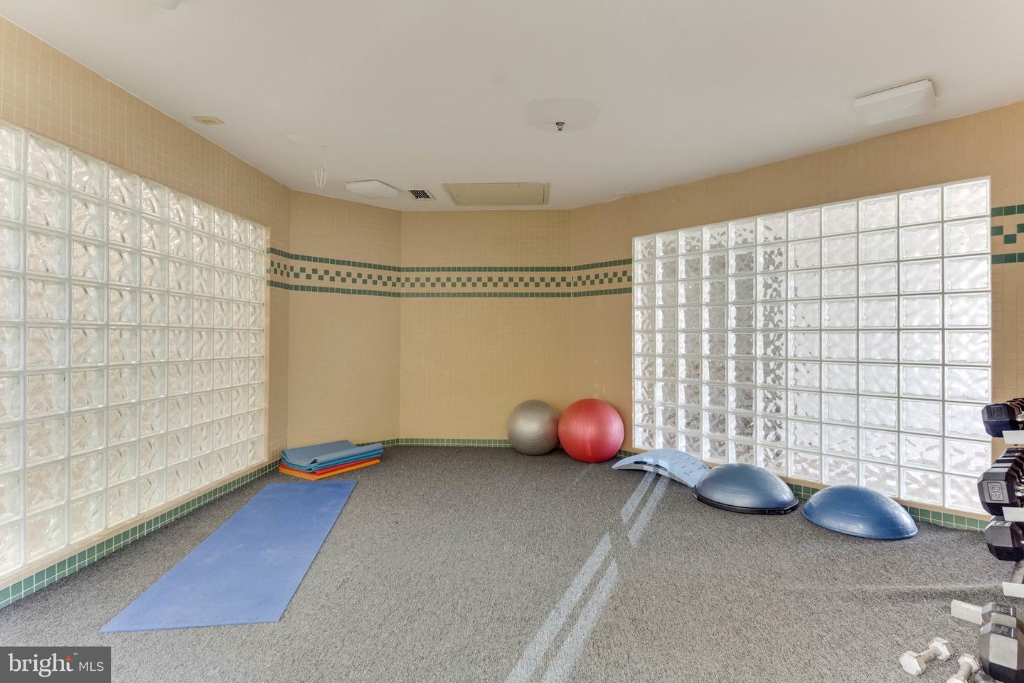 1625 International Dr #321 Property Photo 34