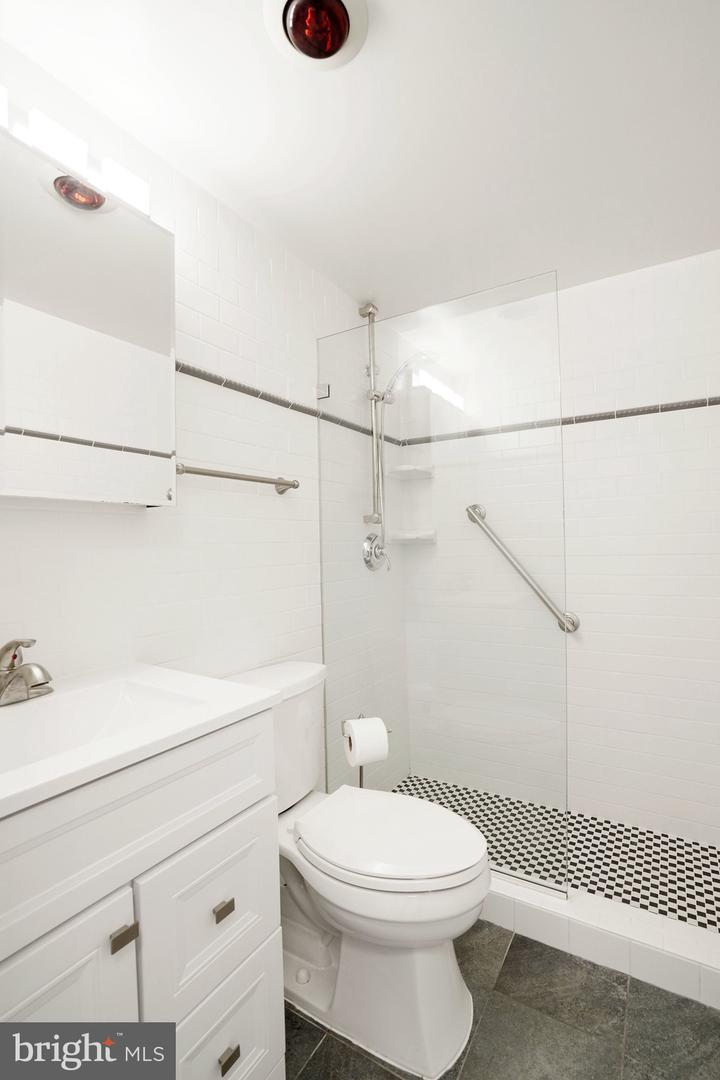 6621 Wakefield Dr #418 Property Photo 14