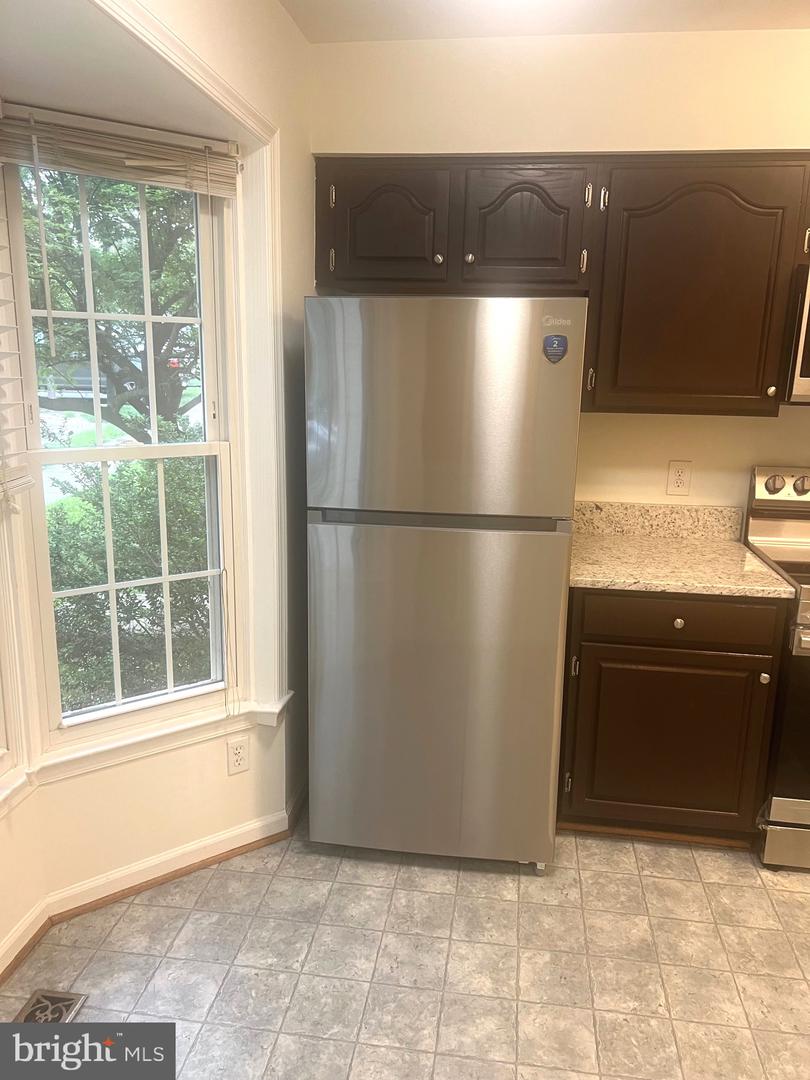 14033 Betsy Ross Ln Property Photo 11