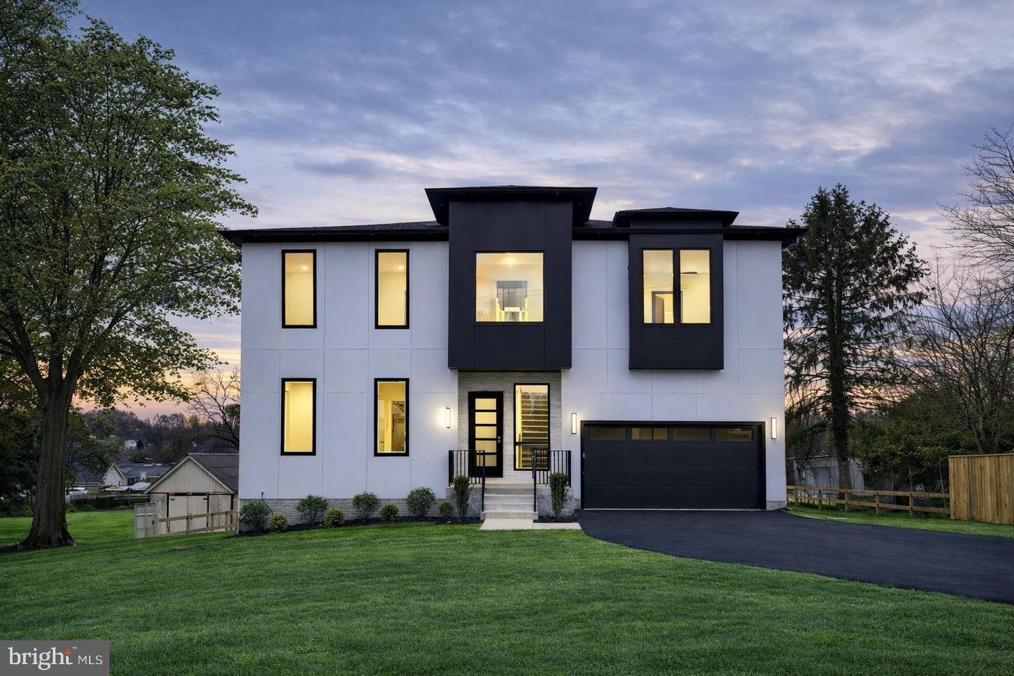 2613 BEACON HILL RD