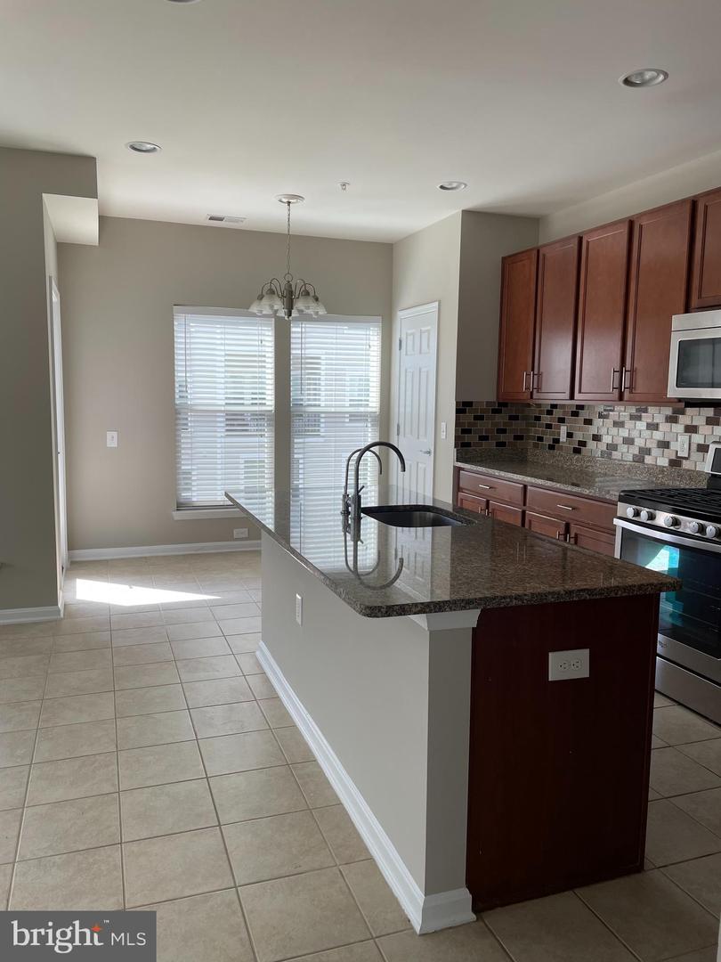 2953 Finsbury Pl #96 Property Photo 13