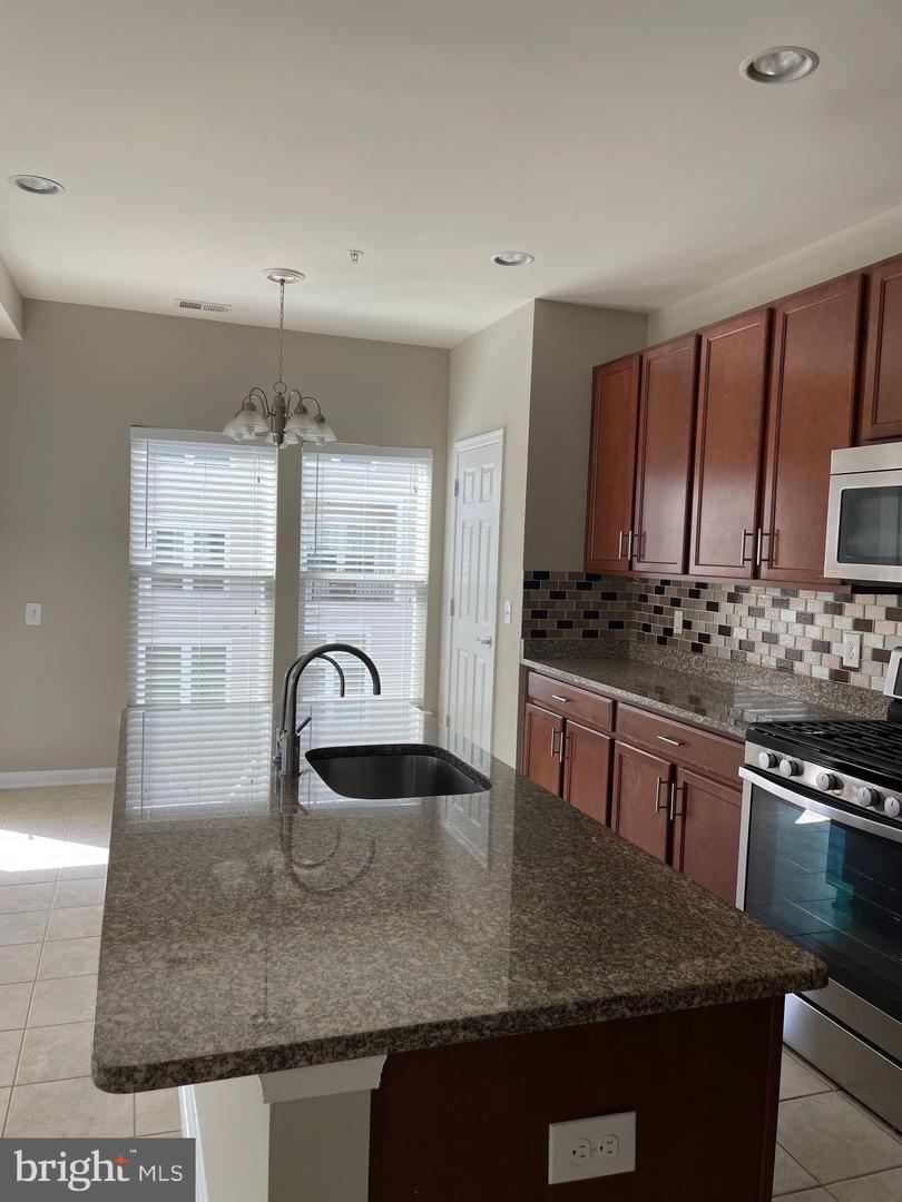 2953 Finsbury Pl #96 Property Photo 14