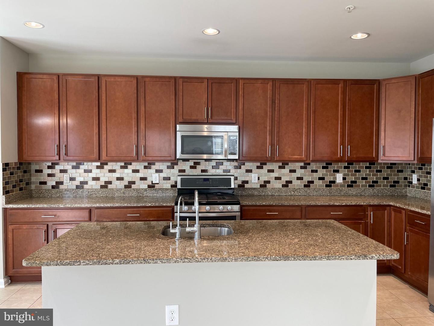 2953 Finsbury Pl #96 Property Photo 17