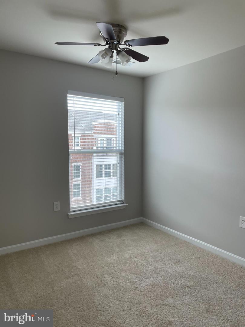 2953 Finsbury Pl #96 Property Photo 25