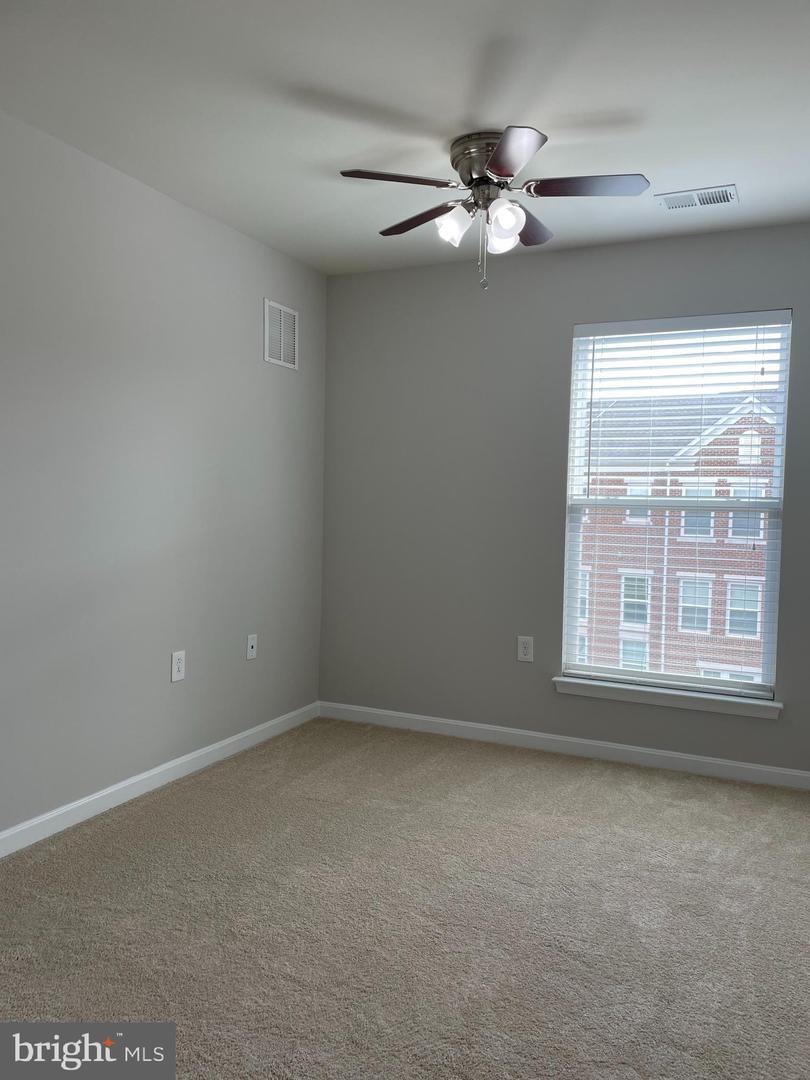 2953 Finsbury Pl #96 Property Photo 26