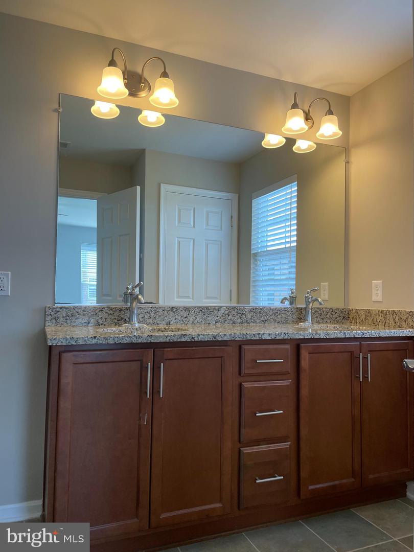 2953 Finsbury Pl #96 Property Photo 36