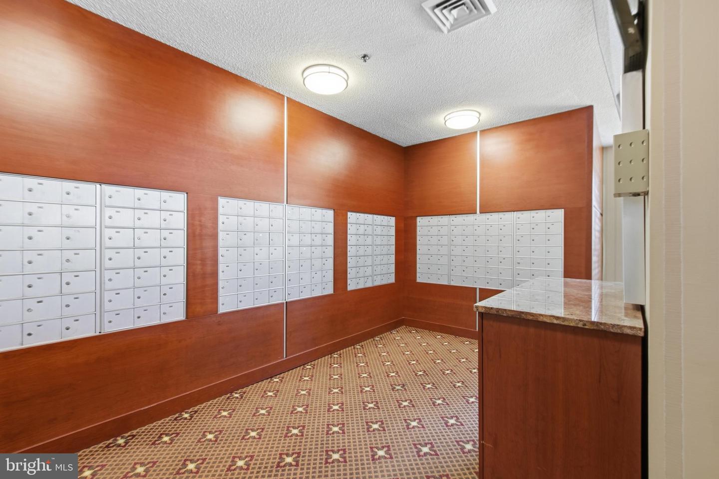 3709 South George Mason Dr #1115e Property Photo 6