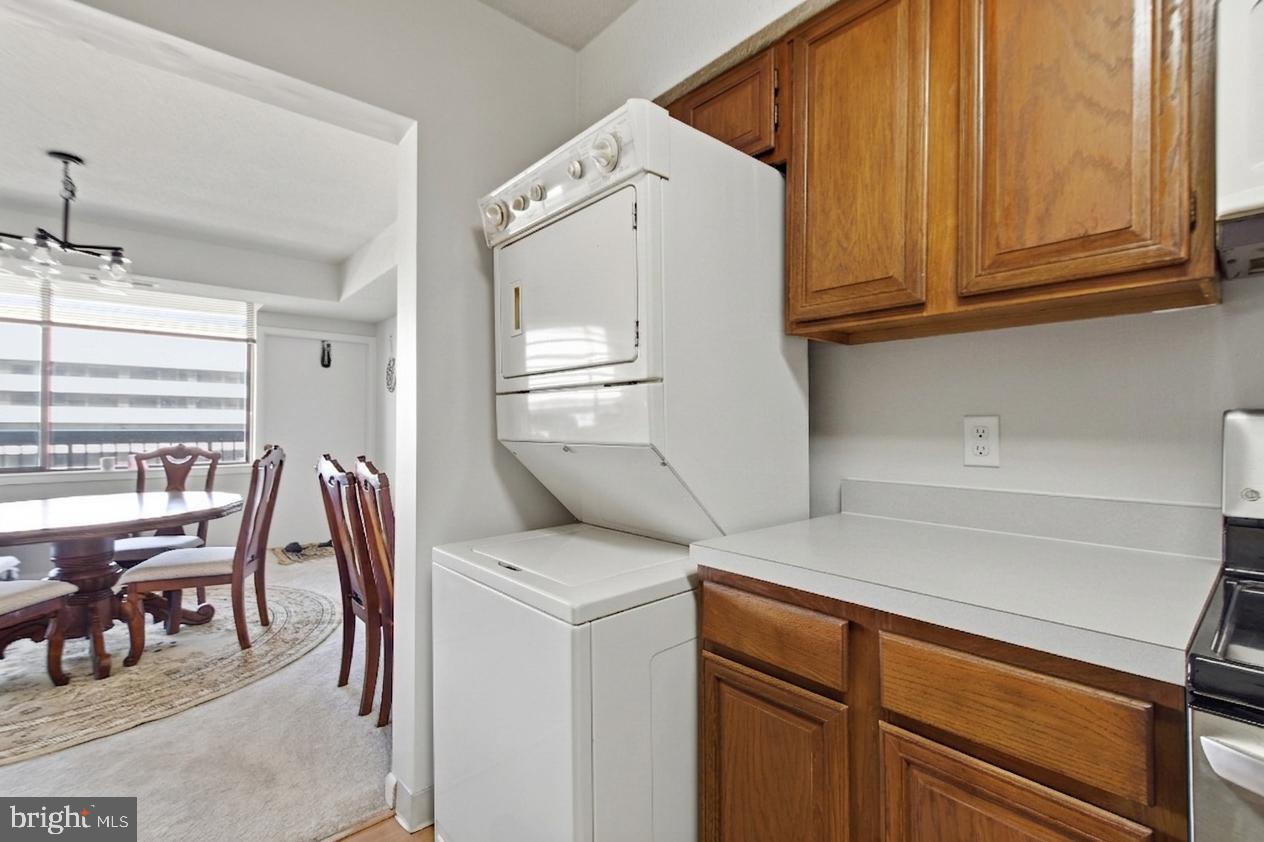 3709 South George Mason Dr #1115e Property Photo 17