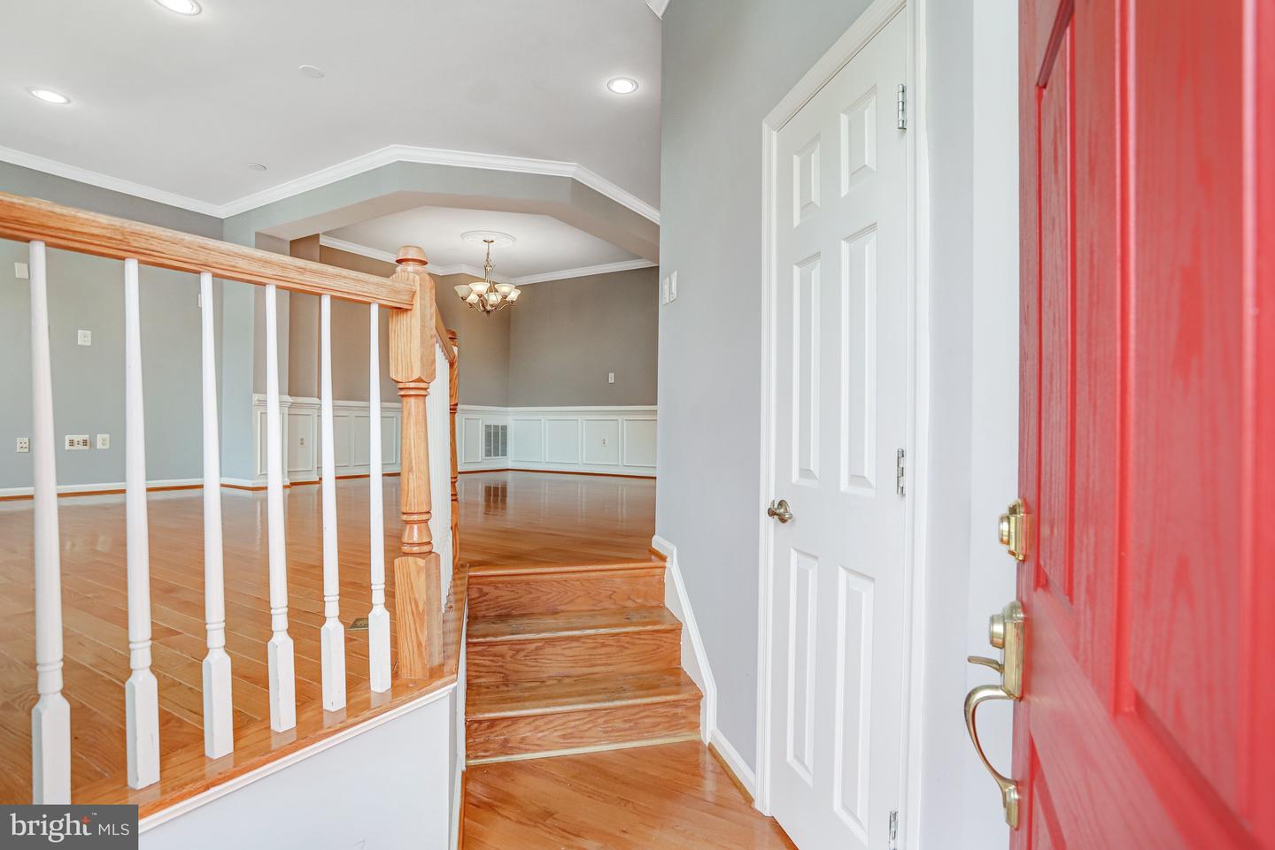 2463 Silk Ct Property Photo 6