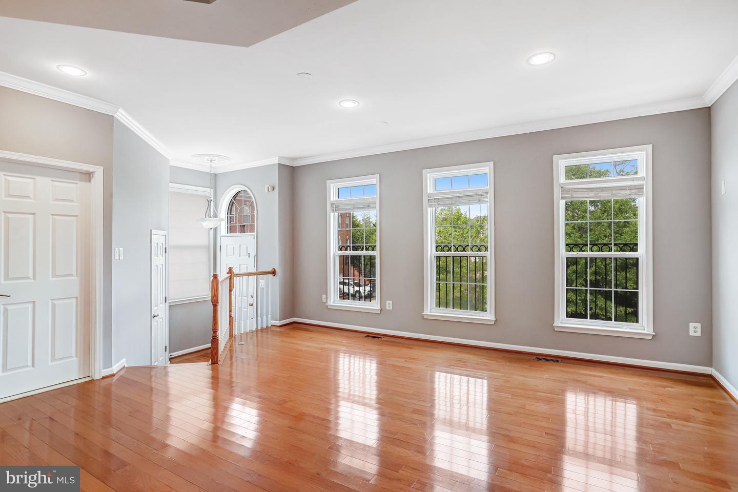 2463 Silk Ct Property Photo 10