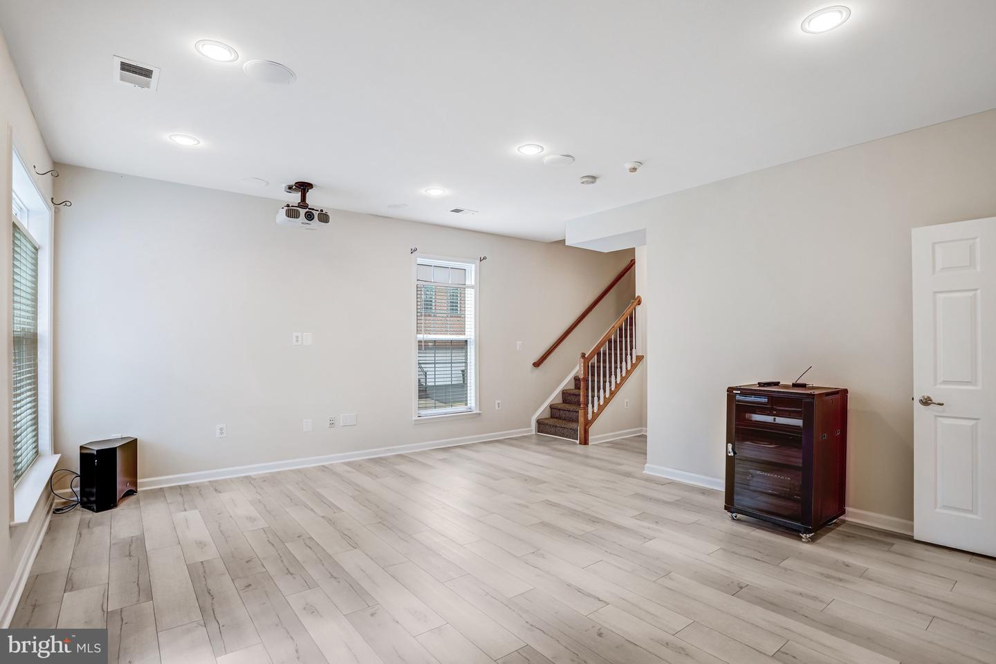 2463 Silk Ct Property Photo 47