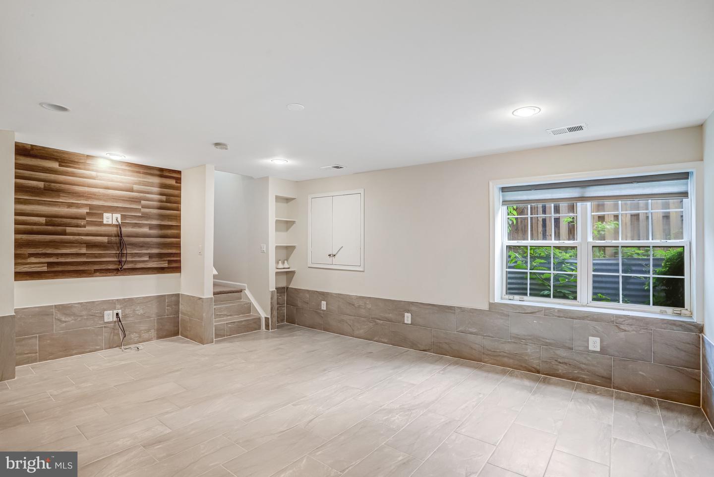2463 Silk Ct Property Photo 54