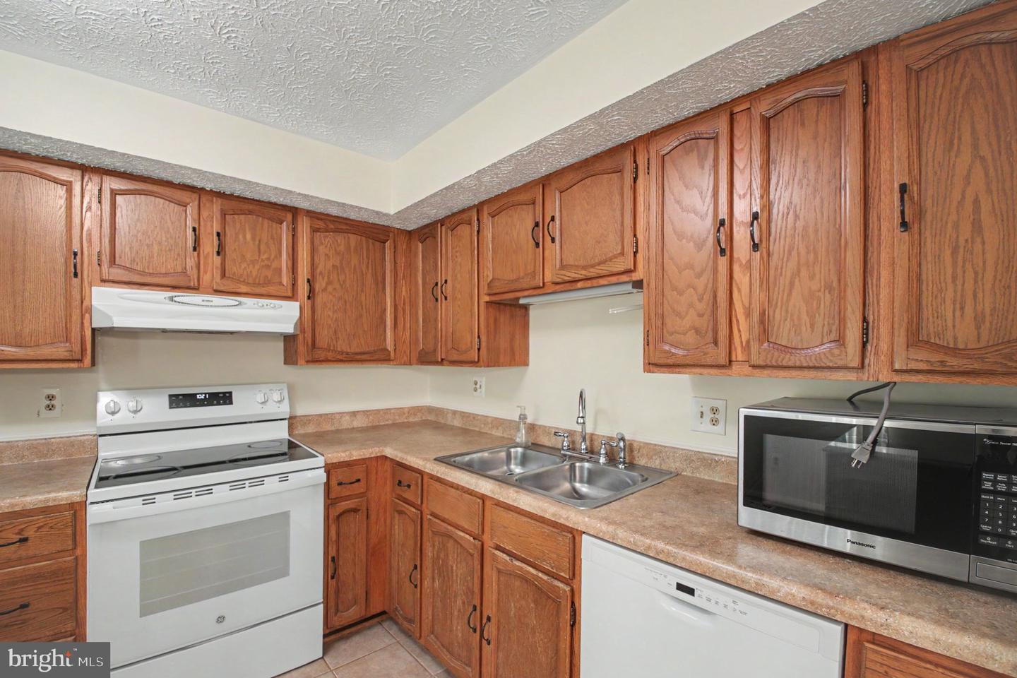 11510 Underoak Ct Property Photo 7