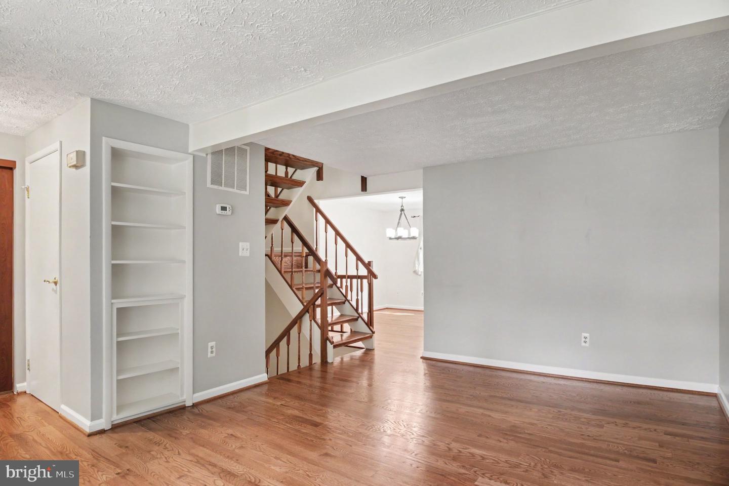 11510 Underoak Ct Property Photo 9
