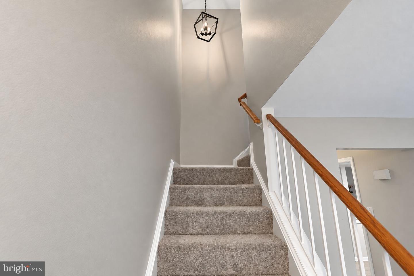 367 Linden Ct Property Photo 18