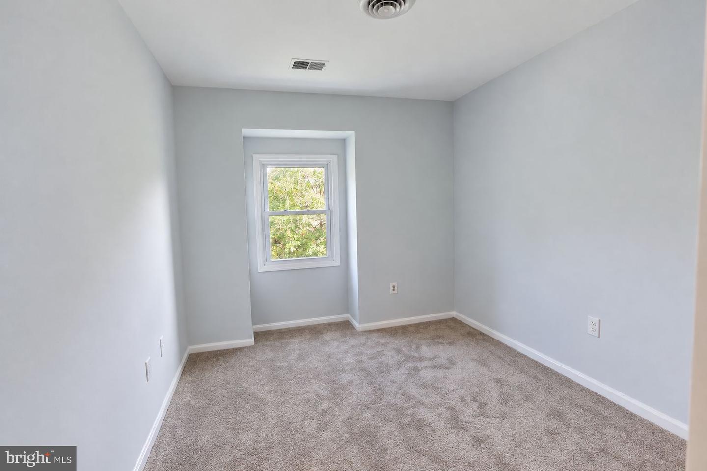 367 Linden Ct Property Photo 20
