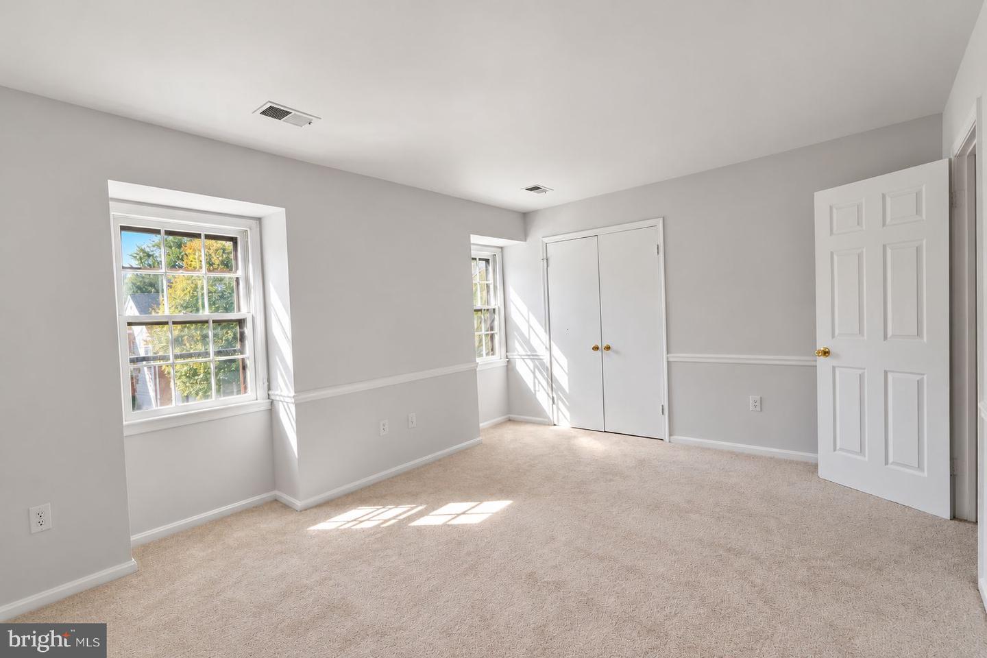 367 Linden Ct Property Photo 24